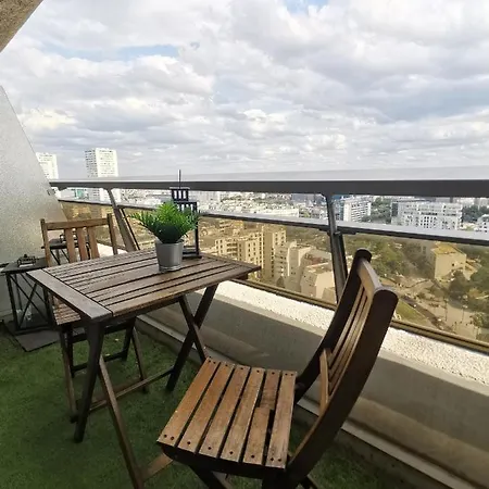 Above Eiffel Tower View Balcony Apartman *