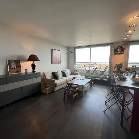 Apartman Above Eiffel Tower View Balcony